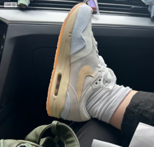 Giay Nike Air Max 1 'Crepe Light Bone' FJ4735-001