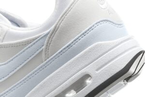 Giay Nike Air Max 1 'Football Grey' DZ2628-105