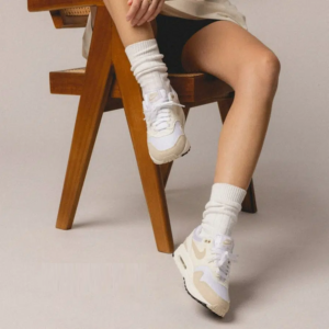 Giay Nike Air Max 1 'Pale Ivory' DZ2628-101