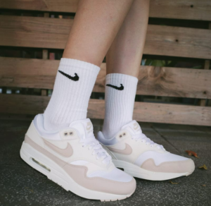 Giay Nike Air Max 1 'Pale Ivory' DZ2628-101