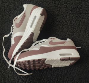 Giay Nike Air Max 1 ‘Smokey Mauve’ DZ2628-104