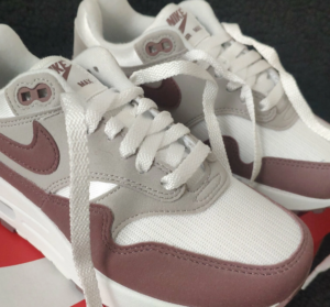 Giay Nike Air Max 1 ‘Smokey Mauve’ DZ2628-104