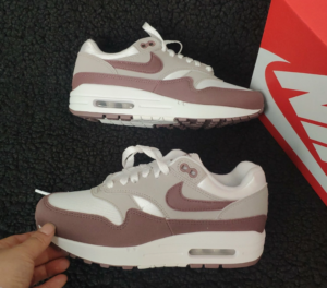 Giay Nike Air Max 1 ‘Smokey Mauve’ DZ2628-104