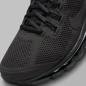 Giay Nike Air Max 2013 'Triple Black' FZ3156-010