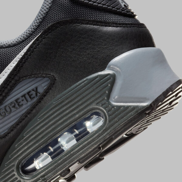 Giay Nike Air Max 90 GORE-TEX 'Dark Smoke Grey' FD5810-002