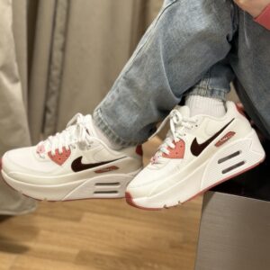 Giay Nike Air Max 90 LV8 SE 'Valentine's Day' FZ5164-133