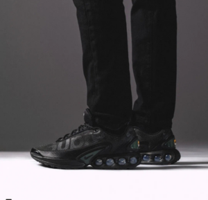 Giay Nike Air Max DN x Supreme 'Black Galactic Jade' FZ4044-001