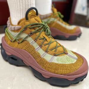 Giay Nike Air Max Flyknit Venture 'Bronzine' FD2110-700