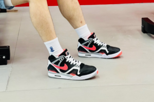 Giay Nike Air Tech Challenge 2 QS 'Black Lava' CQ0936-001