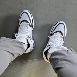 Giay Nike Air Zoom GT Hustle 2 EP 'White Black' DJ9404-102