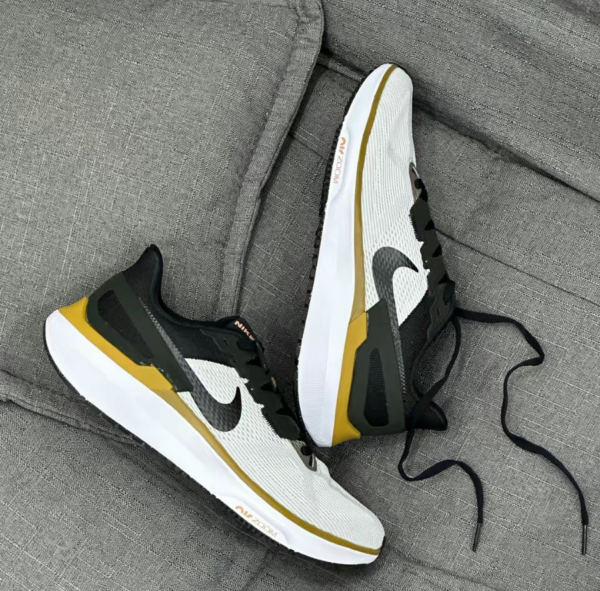 Giay Nike Air Zoom Structure 25 'Summit White Bronzine' DJ7883-103