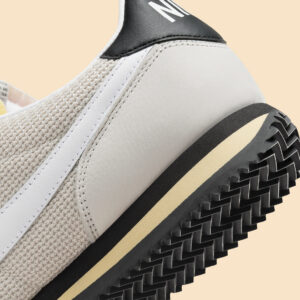 Giay Nike Cortez 'Beige Black' FZ4630-100