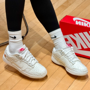 Giay Nike Dunk Low 'Give Her Flowers' FZ3775-133