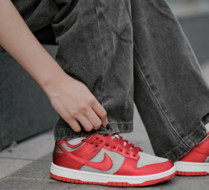 Giay Nike Dunk Low 'Satin UNLV' DX5931-001