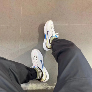 Giay Nike Initiator 'White Neon Blue' FN3443-121