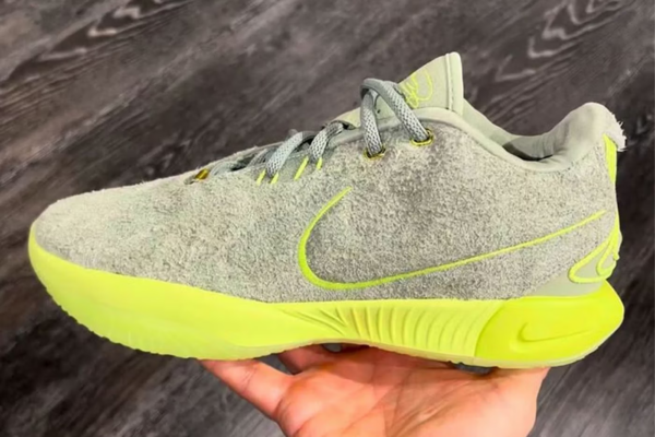 Giay Nike LeBron 21 'Algae' FV2345-302