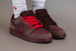 Giay Nike SB Dunk Low 'City of Love' FN0619-600