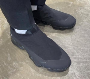 Giay Nike Vapormax Moc Roam 'Black' DZ7273-001