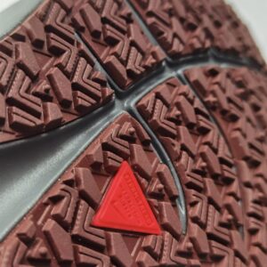 Giay Nike Winflo 8 Shield 'Bronze Eclipse Redstone' DC3727‑200