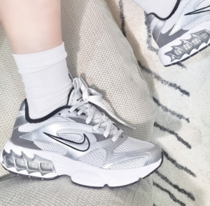 Giay Nike Zoom Air Fire 'Silver White' DR7852‑001