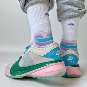 Giay Nike Zoom Freak 5 '5 The Hard Way' DX4985-100