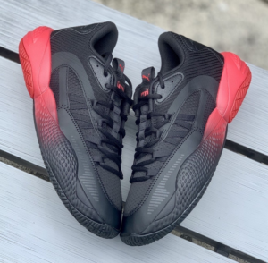 Giay Puma Court Rider 2.0 x Batman 'Barbados Cherry' 376849-01