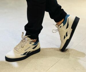 Giay Reebok Club C Mid II Revenge Vintage 'Cream' 100034039