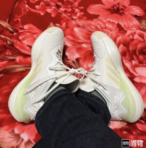 Giay Adidas Derrick Rose ‘Son Of Chi’ IE7804