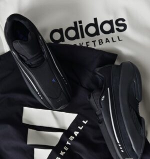 Giay Adidas Mad IIInfinity ‘Carbon’ IG7941