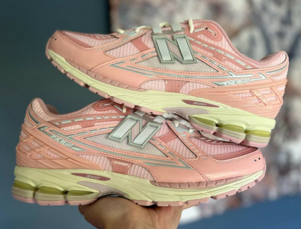 Giay New Balance 1906R Lunar New Year 'Pink' M1906NLN