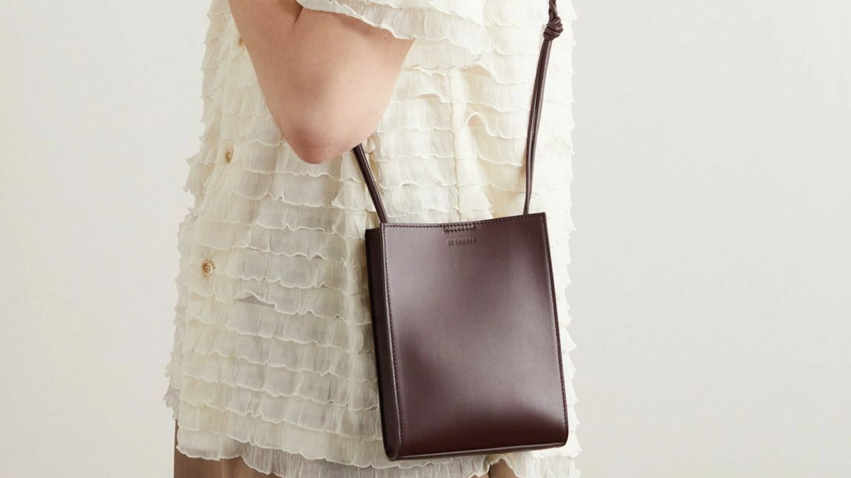 Sang trọng và tinh tế: Khám phá những chiếc túi da nam cao cấp Hinh anh 4: Sang trong va tinh te: Kham pha nhung chiec tui da nam cao cap