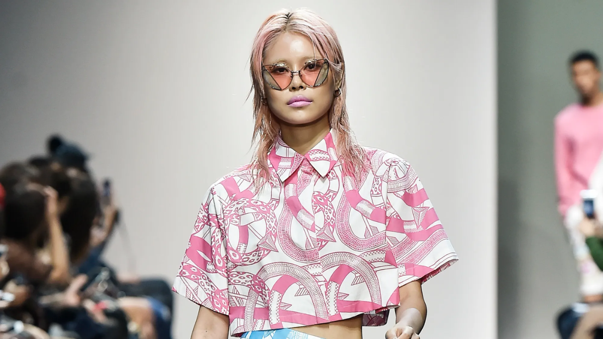 Hinh anh 3: Thoi trang Han Quoc luxury: "Guong mat vang" moi cua lang mot