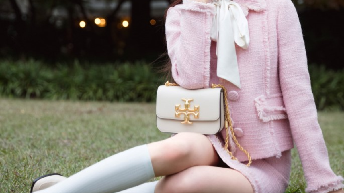 Tuyệt đỉnh phụ kiện cho mùa lễ hội: Tỏa sáng mọi khoảnh khắc Hinh anh 9: Tuyet dinh phu kien cho mua le hoi: Toa sang moi khoanh khac