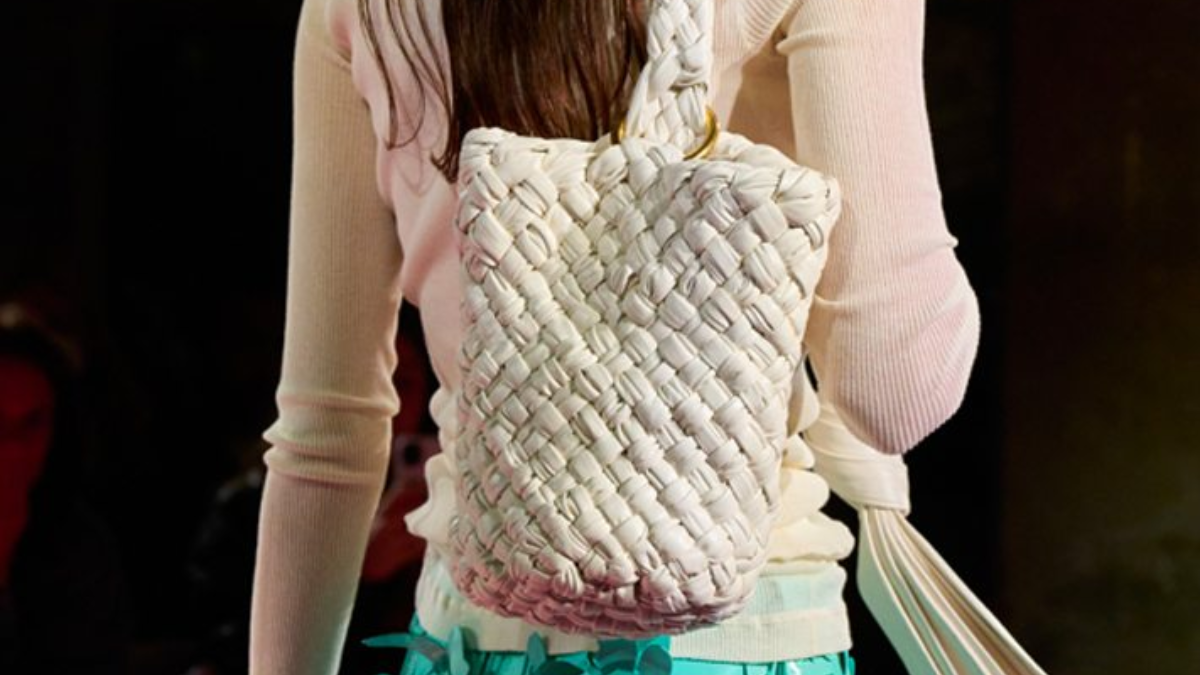 Bền vững cùng thời trang: Bottega Veneta, Chloé và Valentino Hinh anh 6: Ben vung cung thoi trang: Bottega Veneta, Chloe va Valentino