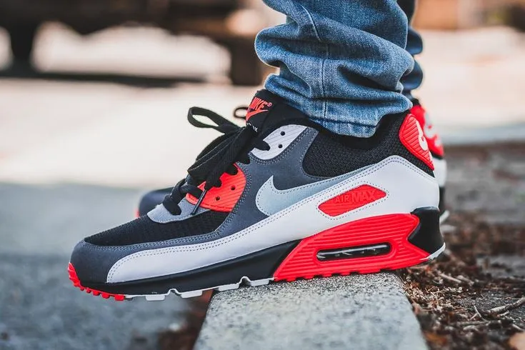 Top 10 mẫu giày sneaker Nike sẽ trở thành hot trend trong 2024 Hinh anh 8: Top 10 mau giay sneaker Nike se tro thanh hot trend trong 2024