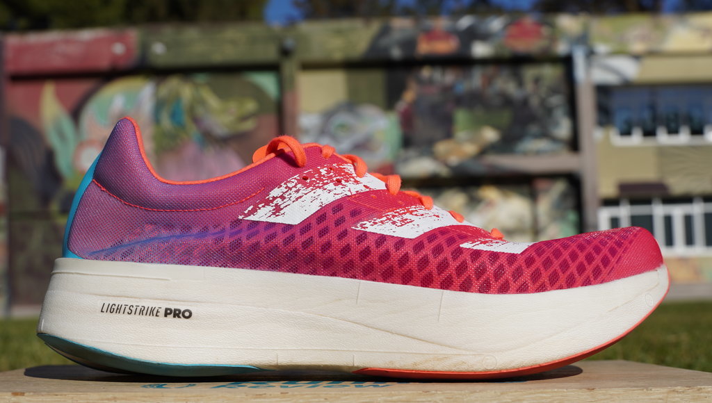 Hinh anh 5: Nhung doi giay chay lot top cua nam 2024