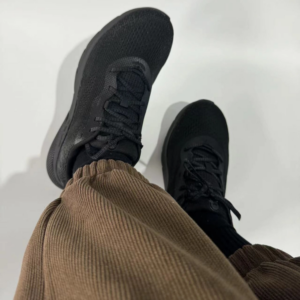 Giay Under Armour HOVR Turbulence 2 'Triple Black' 3026520‑002