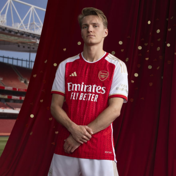 Ao Adidas Arsenal 23/24 Home Authentic Jersey 'Gunner' HR6931