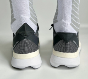 Giay Adidas Adizero Boston 12 'Black Carbon' HQ2171