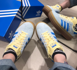 Giay Adidas Gazelle Bold 'Almost Blue Yellow' IE0430