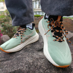 Giay Asics Gel-Nimbus 26 TR 1011B849-250