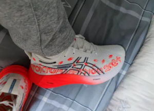 Giay Asics Gel-Nimbus 26 Tokyo 'Flash Coral' 1011B897-100