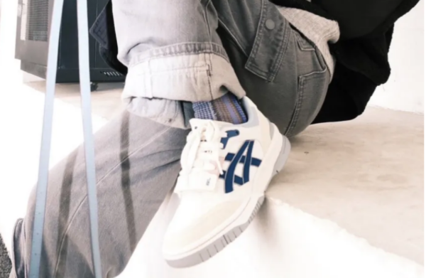 Giay Asics Gel-Spotlyte Low V2 'White Blue' 1203A503-101