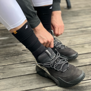 Giay Li-Ning Badfive 2 Low 'Mister Cartoon' ABFR005-17