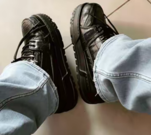 Giay Louis Vuitton LV Maxi Trainers 'Black' 1ACN17