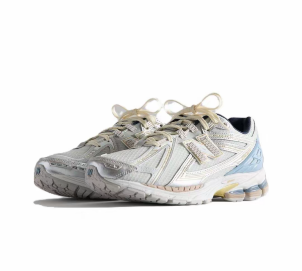 Giay New Balance 1906R 'Kith White' M1906RKC