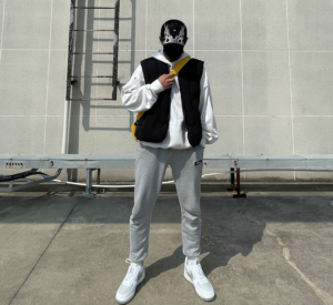 Giay Nike Air Force 1 'White Dust' FZ4620-100