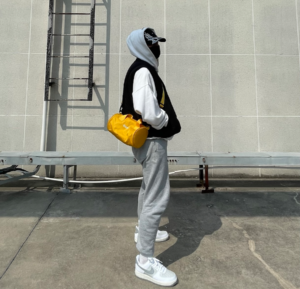 Giay Nike Air Force 1 'White Dust' FZ4620-100