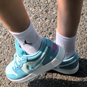 Giay Nike Air Jordan 1 Low 'Aquarius Blue' FN7366-400