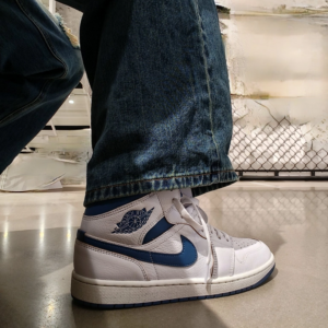 Giay Nike Air Jordan 1 Mid 'Industrial Blue' FN5215-141